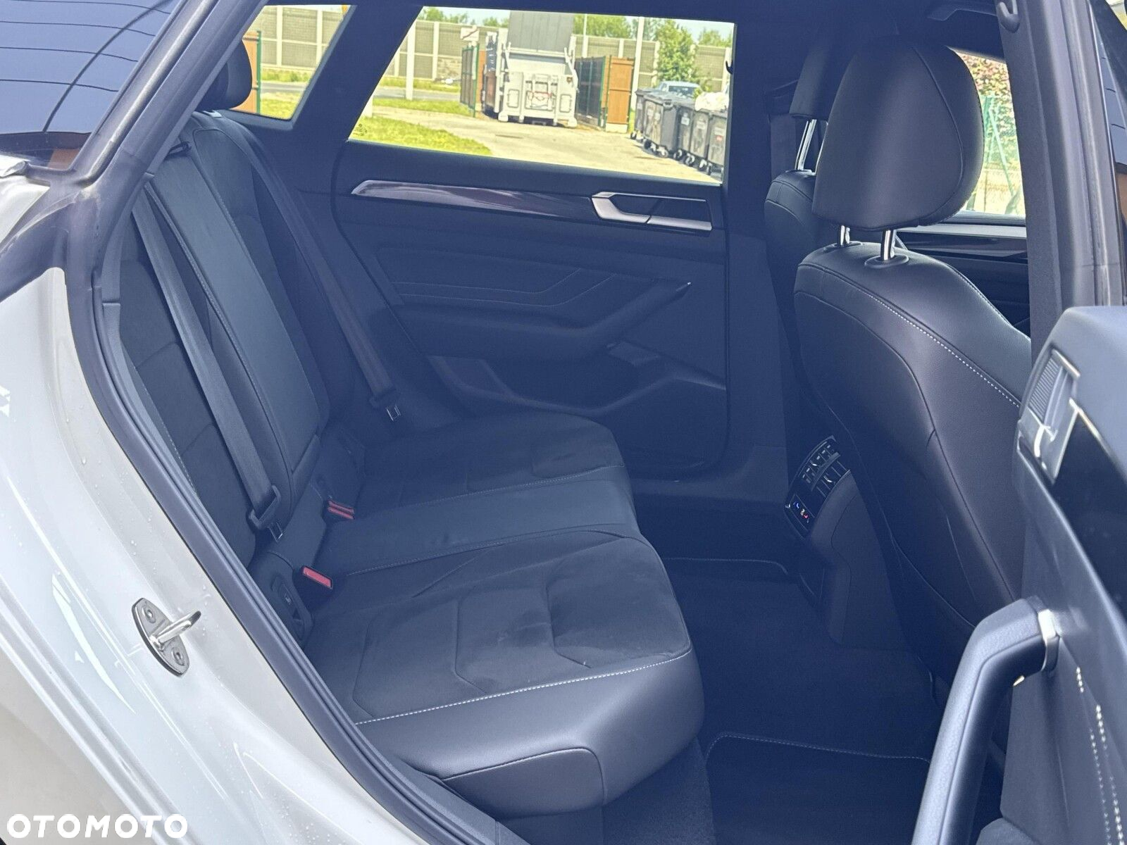 Volkswagen Arteon 2.0 TSI R-Line DSG - 12