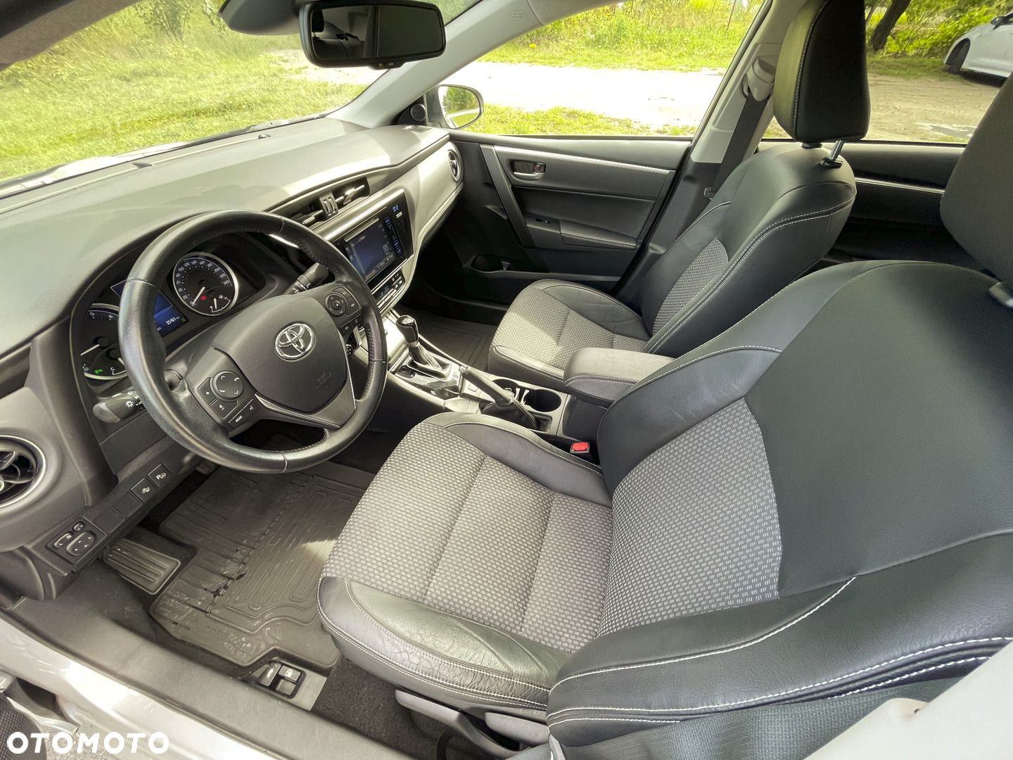 Toyota Corolla - 9