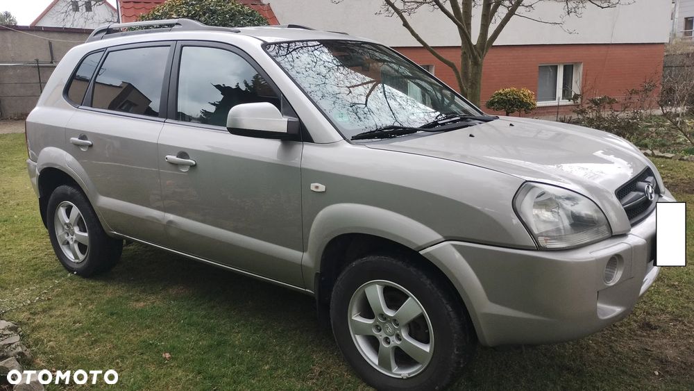 Hyundai Tucson 2.0 2WD GLS - 2