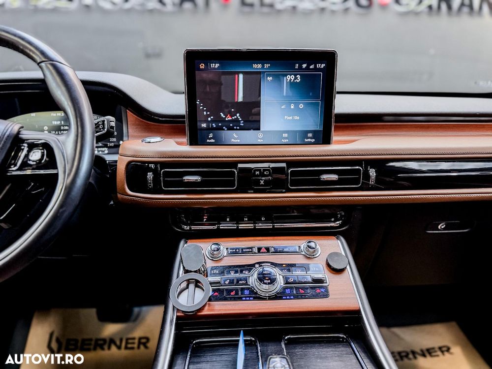 Lincoln Aviator - 19