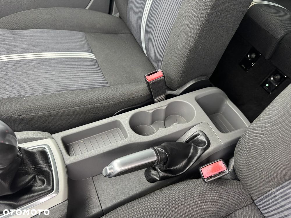 Ford Focus 1.6 16V Style - 25