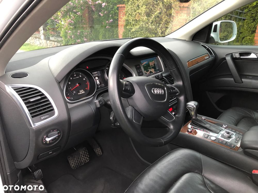 Audi Q7 3.0 TFSI Quattro Tiptronic - 5