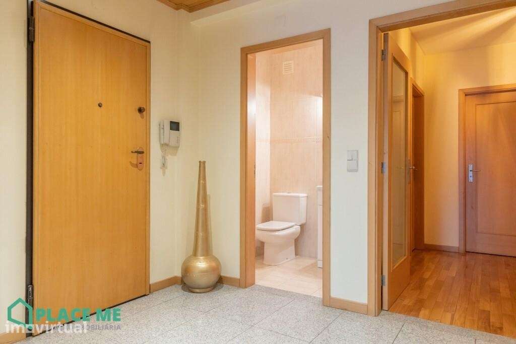 Apartamento T4 - Gualtar - Investimento c/ Rentabilidade - Equipado e - Grande imagem: 2/51