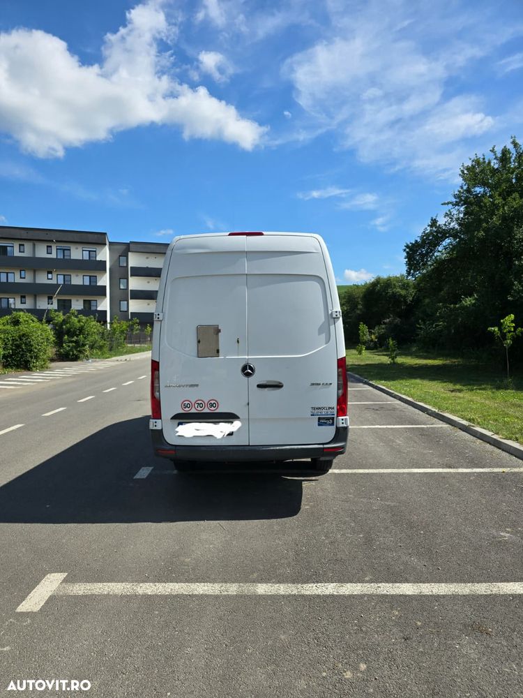 Mercedes-Benz Sprinter - 3