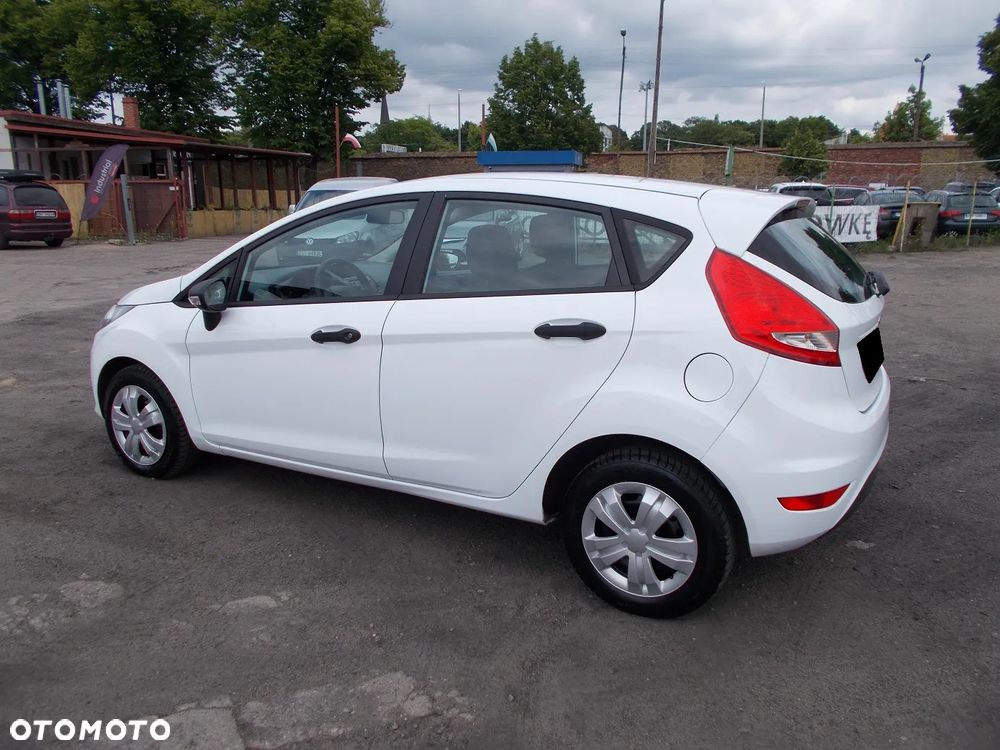 Ford Fiesta 1.25 Celebration - 4