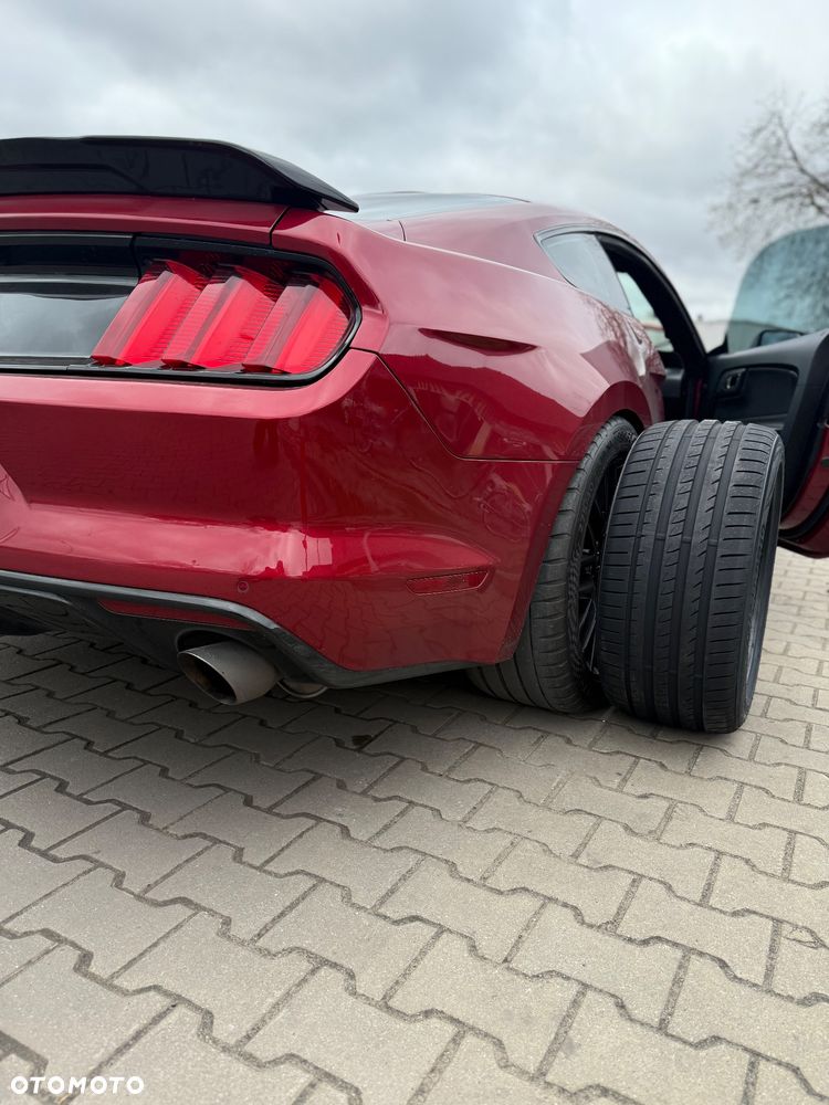 Ford Mustang 5.0 V8 GT - 9