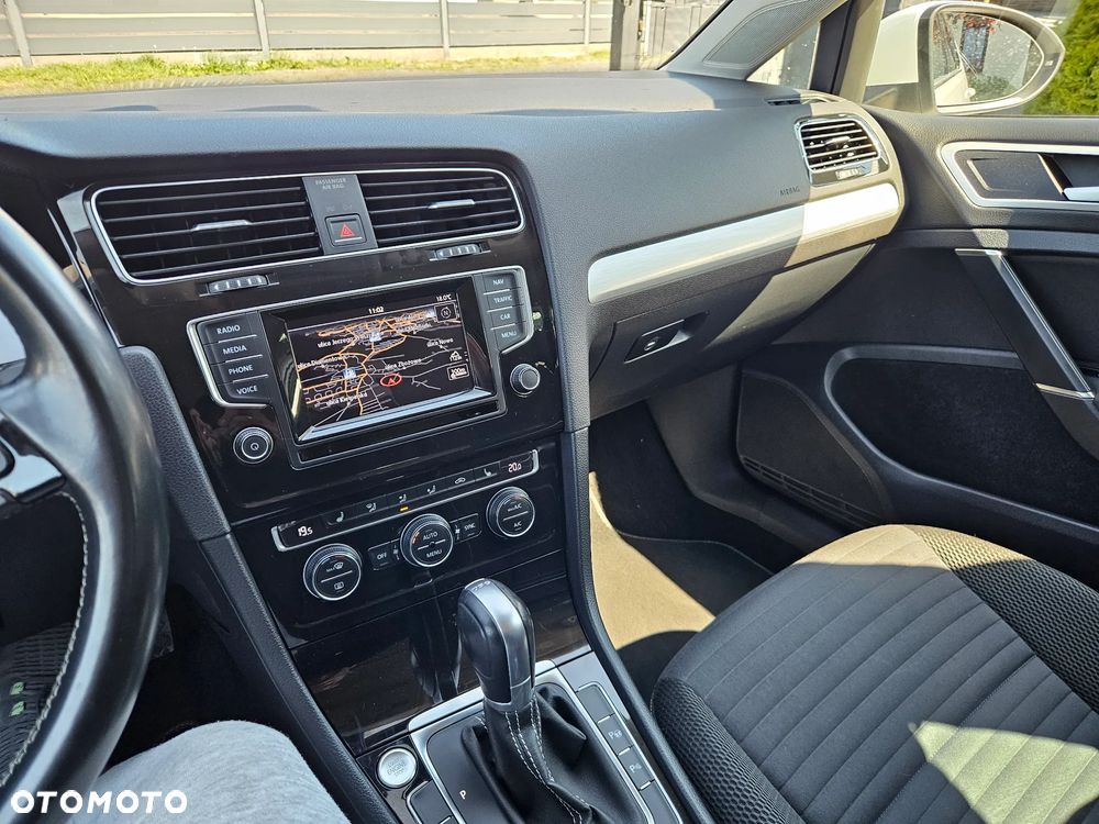 Volkswagen Golf 1.6 BlueTDI DSG Cup - 19