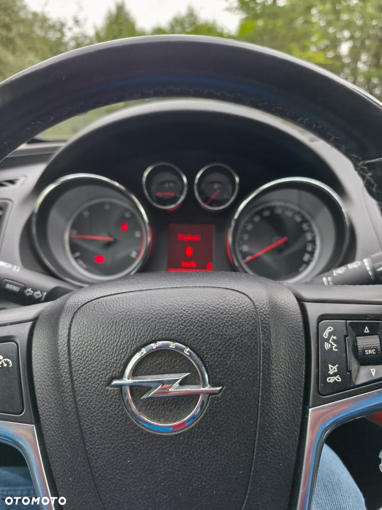 Opel Insignia - 4