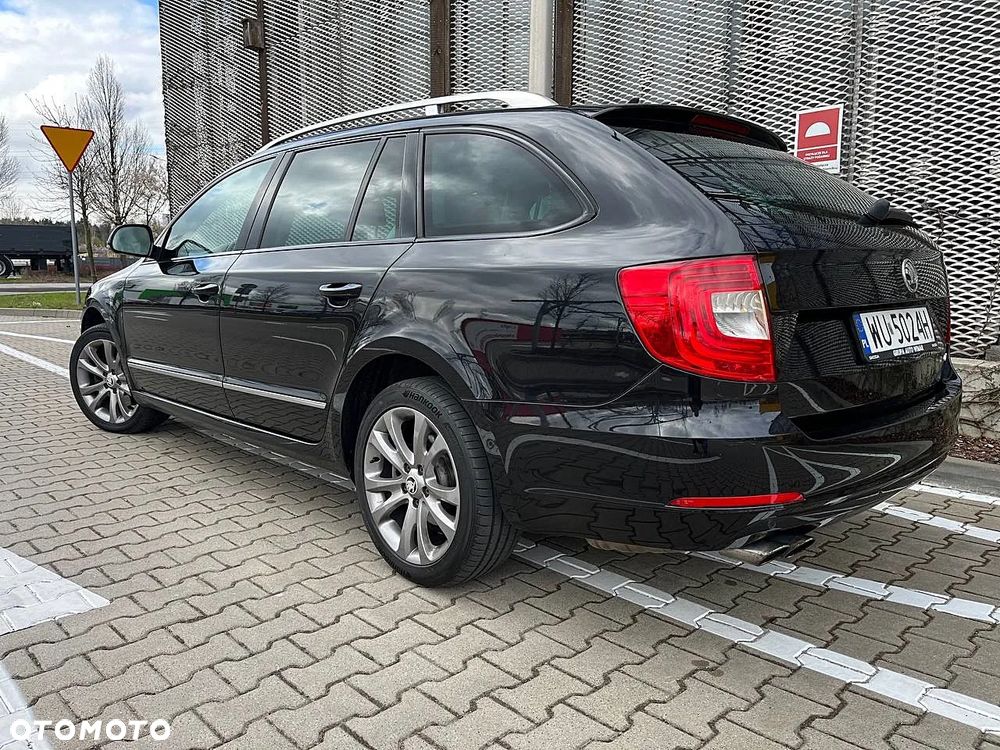 Skoda Superb 2.0 TDI 4x4 L&K DSG - 7