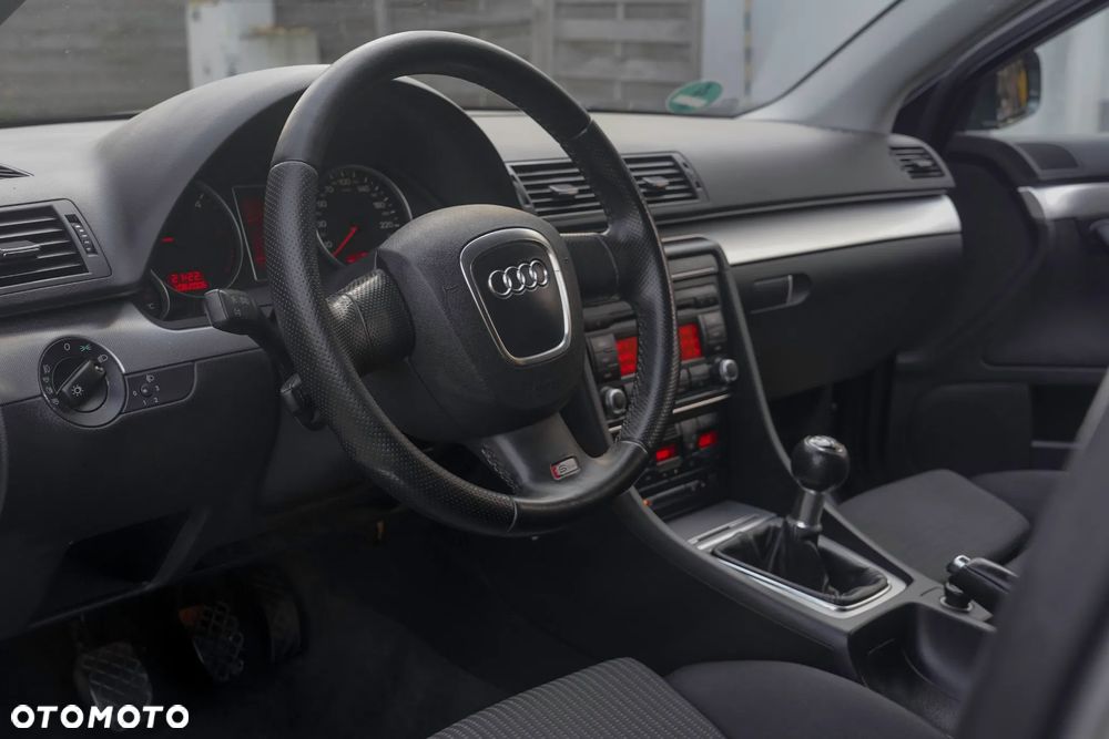 Audi A4 Avant 2.0 TDI DPF - 16