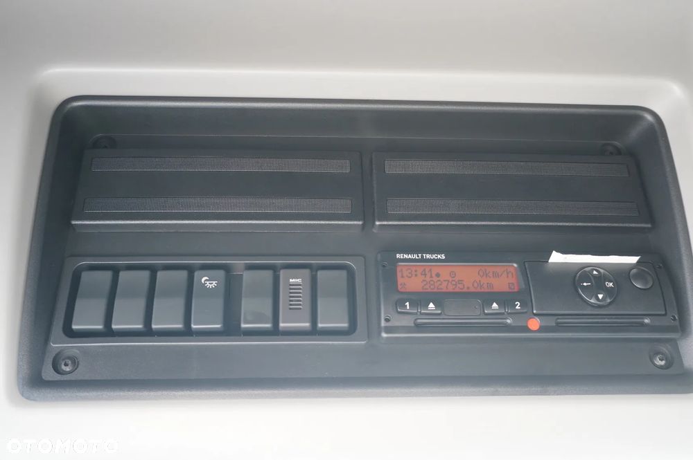 Renault D19 Wide Glob / NOWA Laweta 7.8 m / 280. tys. km - 23