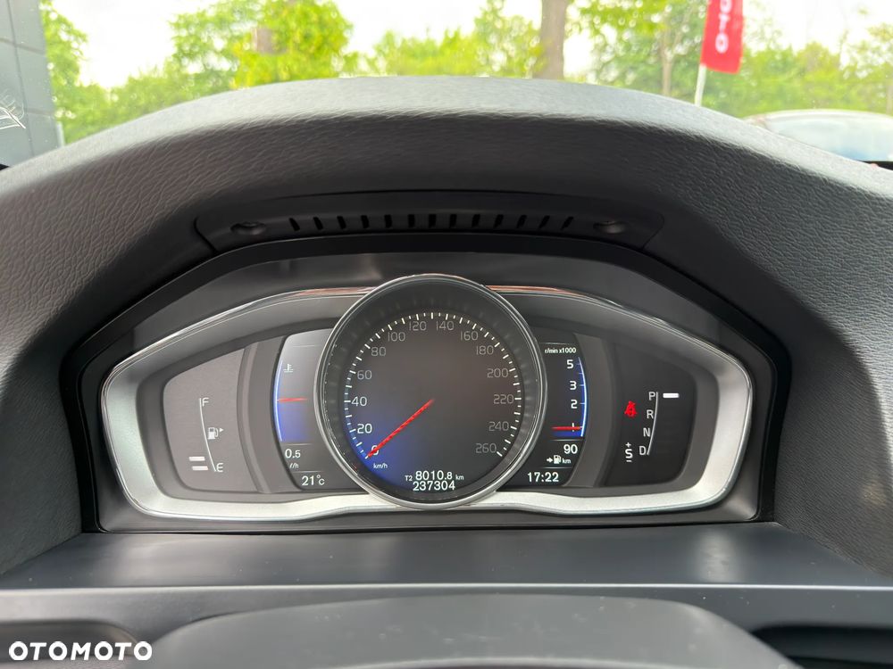 Volvo V60 D3 Drive-E R-Design Momentum - 18