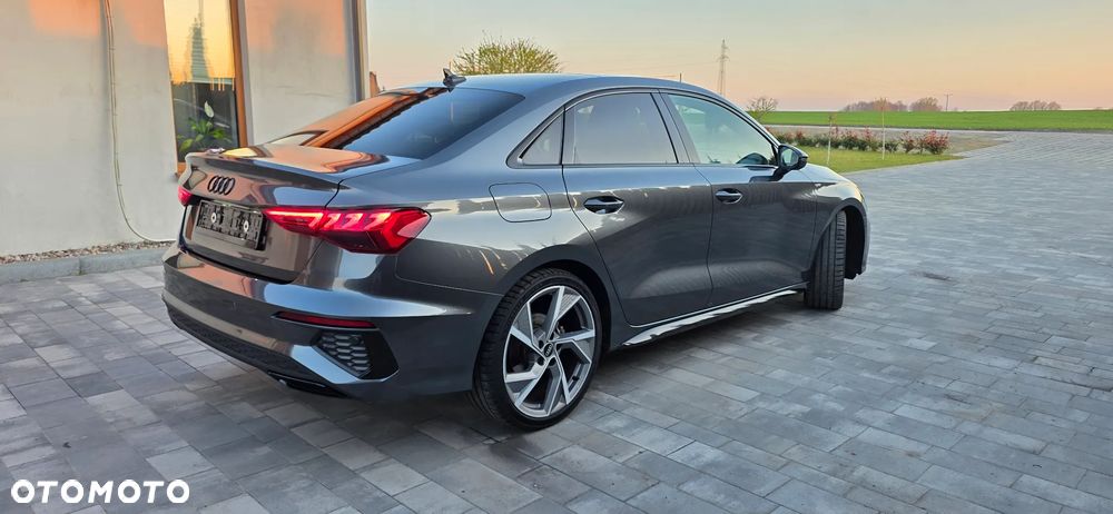 Audi A3 Limousine 35 TFSI S tronic S line - 4