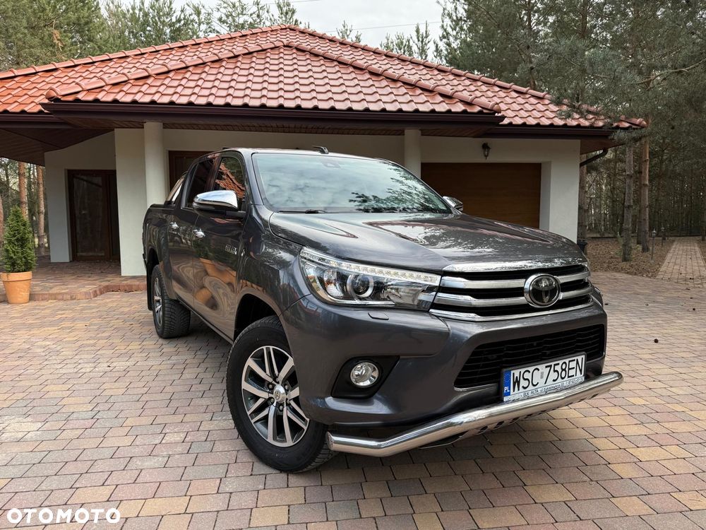 Toyota Hilux 2.4 D-4D Double Cab SR5 4x4 - 2