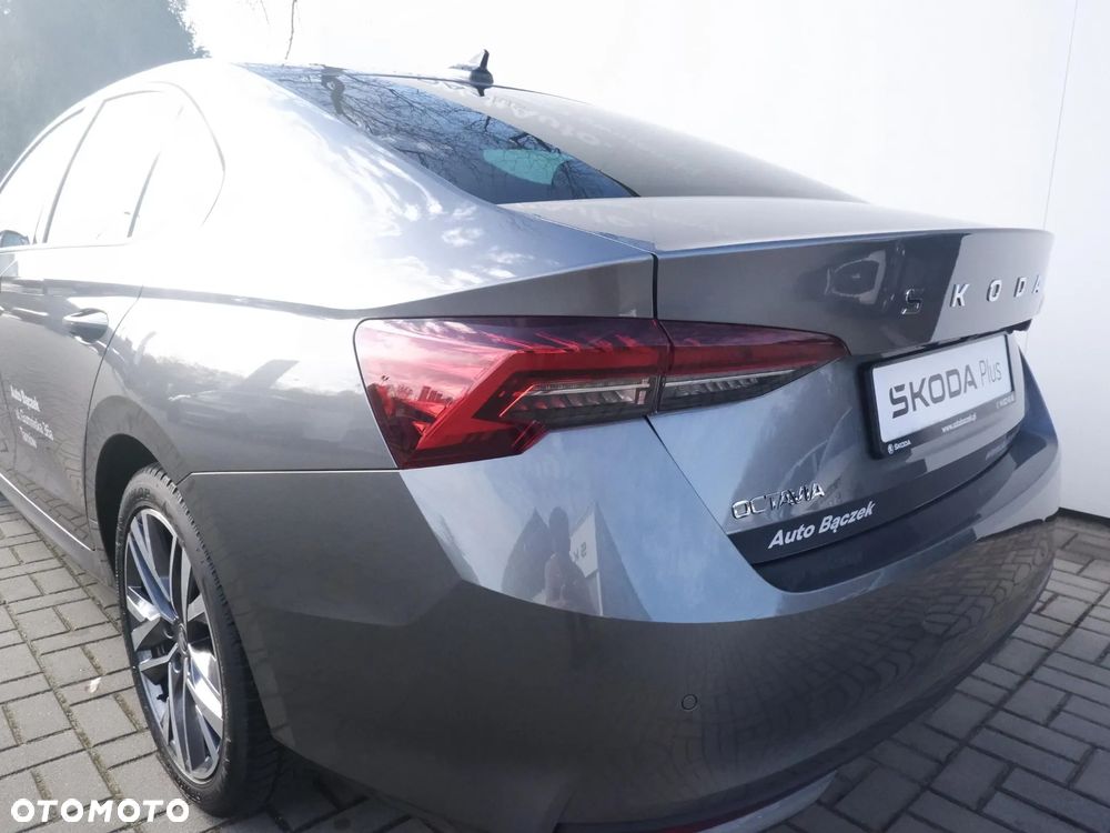 Skoda Octavia 1.5 TSI mHEV Selection DSG - 11