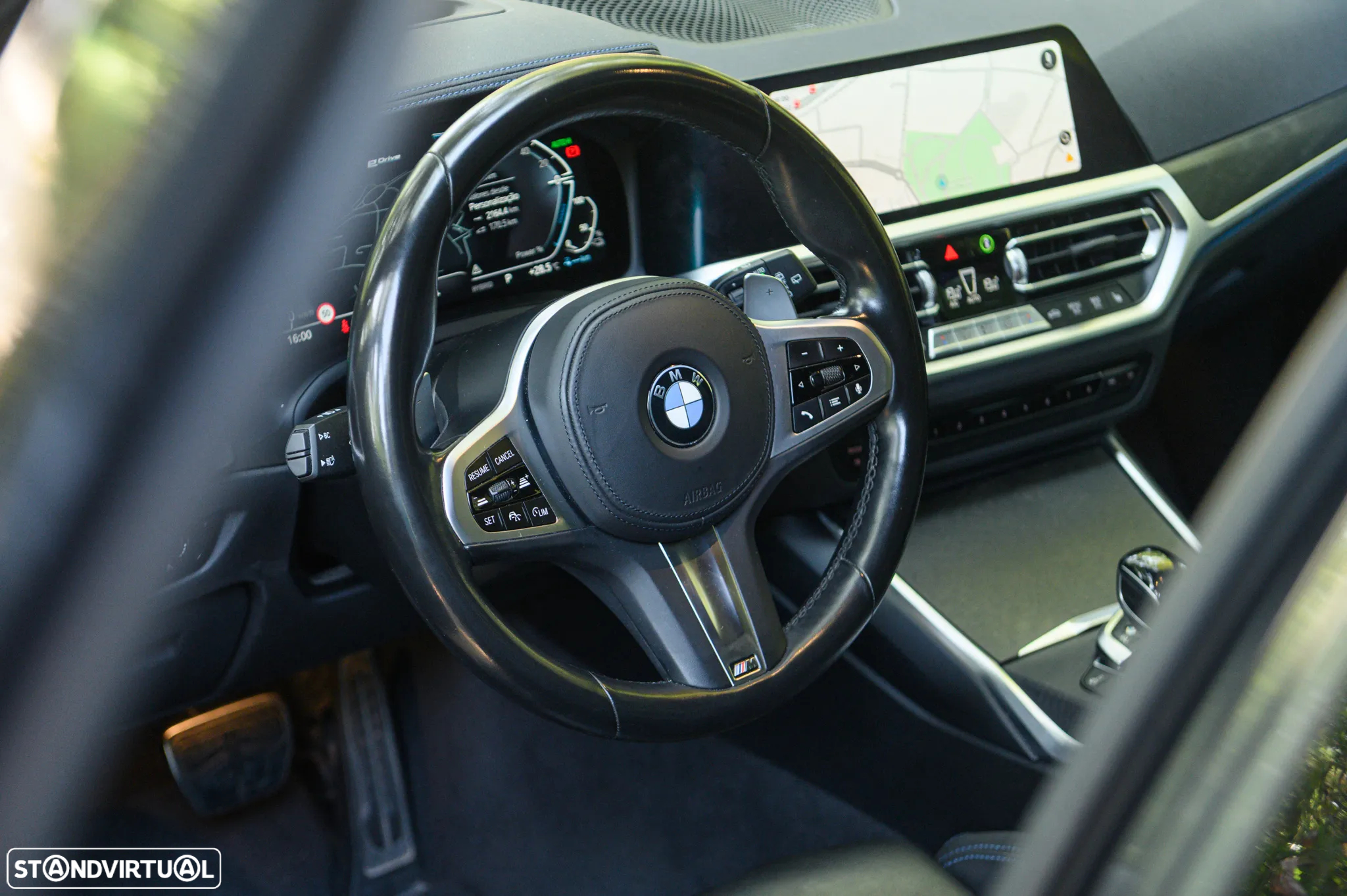 BMW 330 e Touring Pack M Auto - 21
