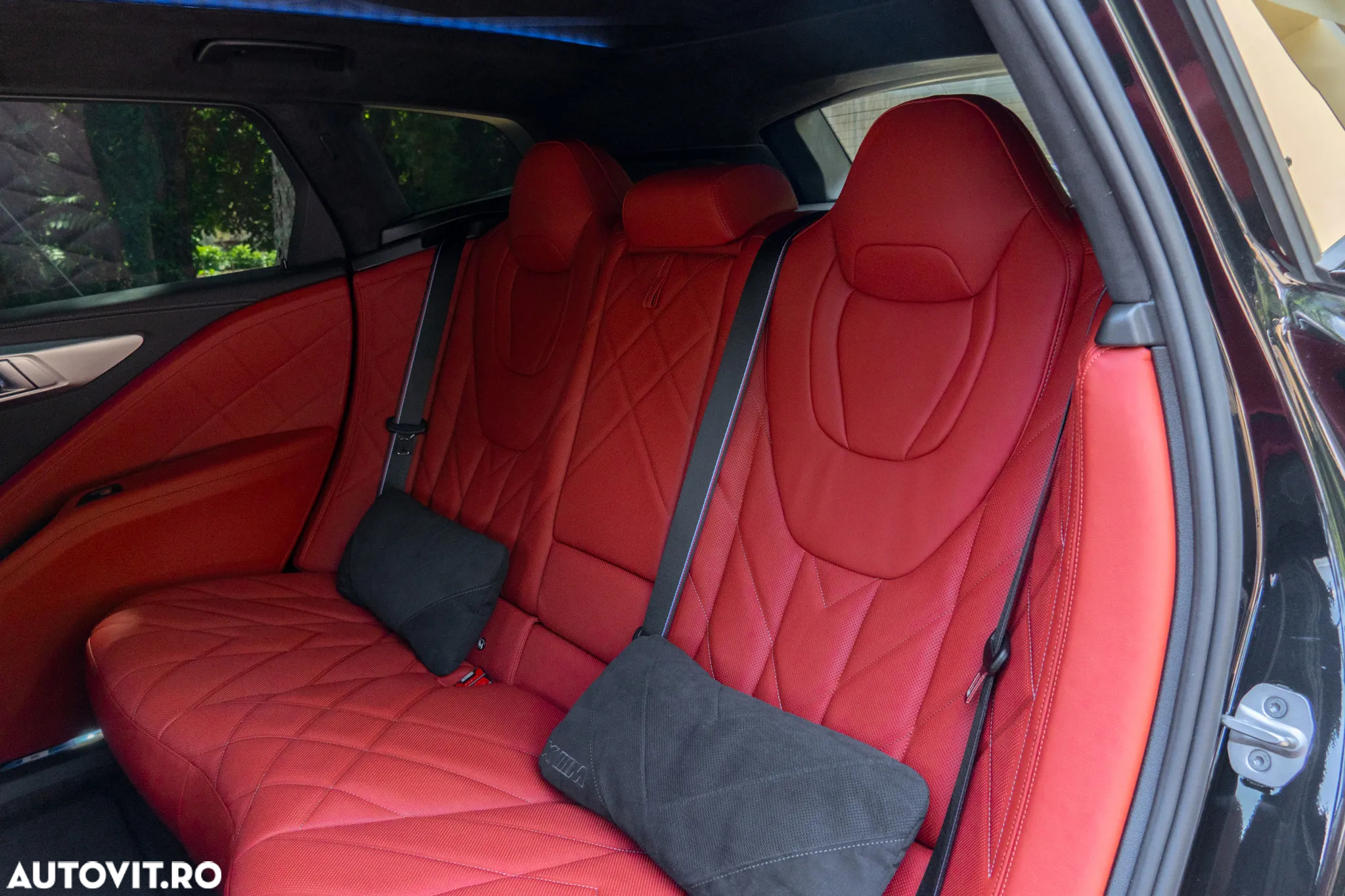 BMW XM 50e - 16