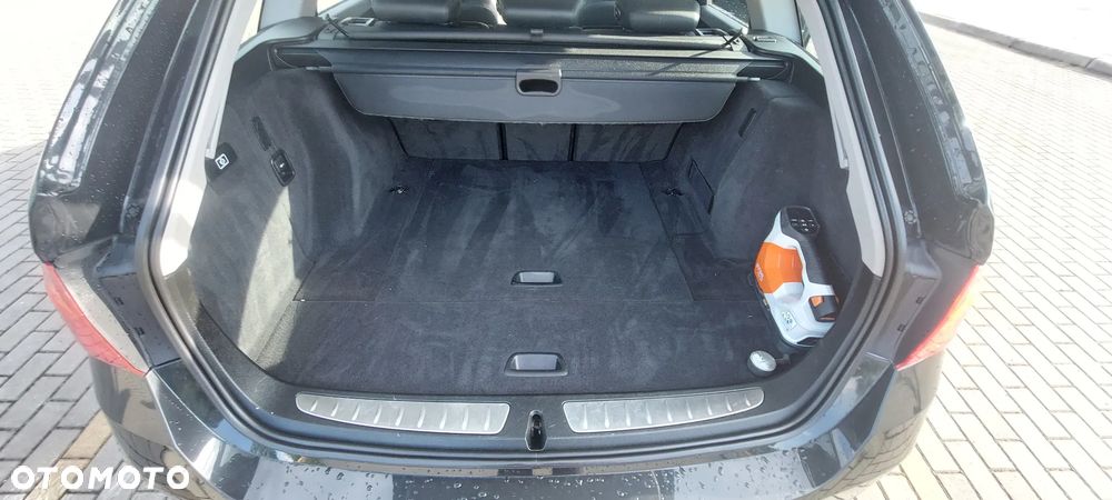 BMW Seria 3 318d EU6 - 10