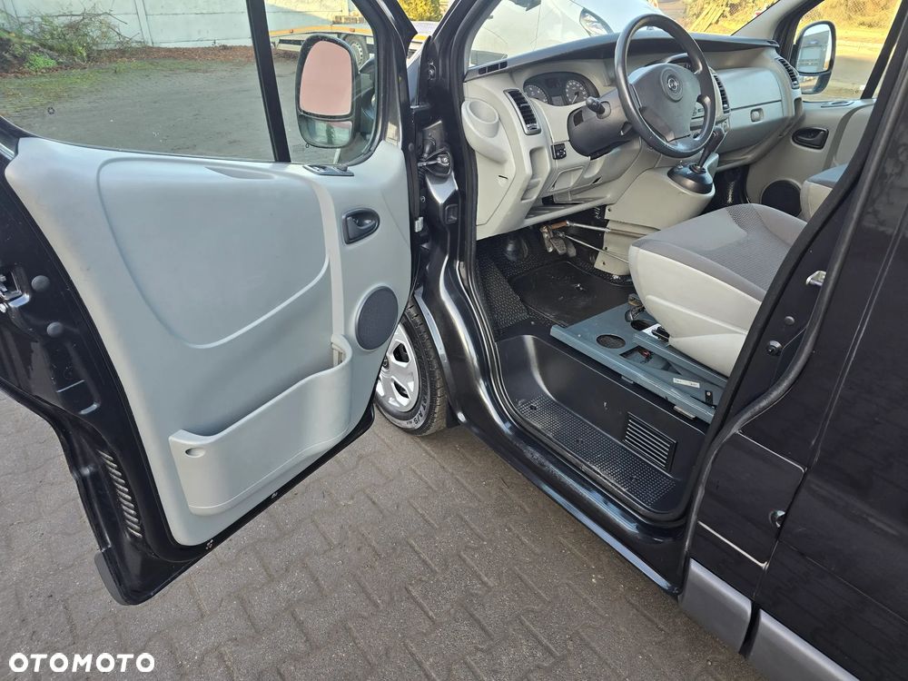 Opel Vivaro - 28