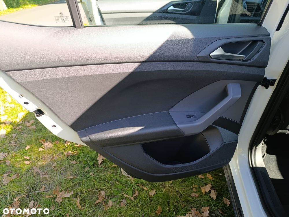 Volkswagen T-Cross - 21