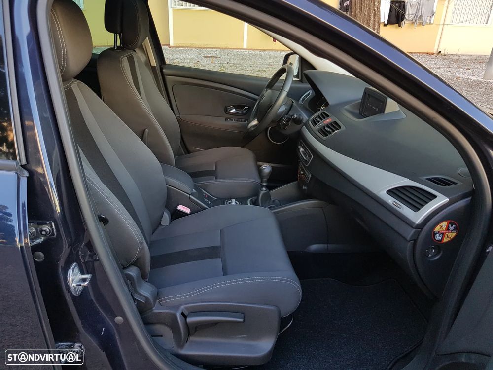 Renault Mégane Sport Tourer 1.5 dCi Dynamique S - 31