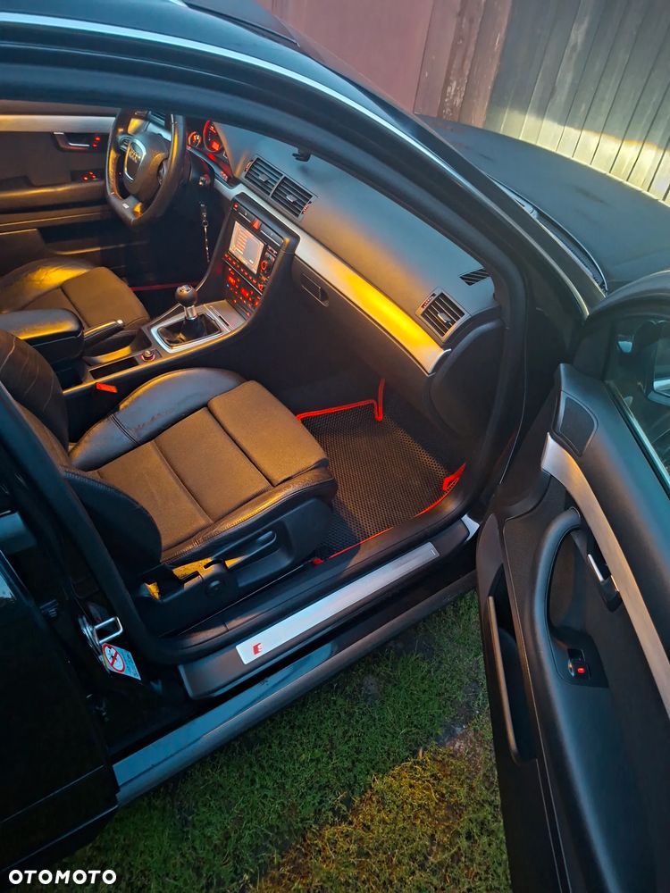 Audi A4 Avant 2.0 TDI DPF - 12