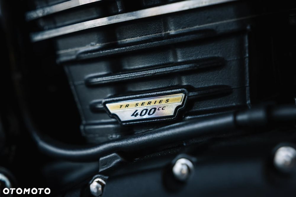 Triumph Thruxton - 9