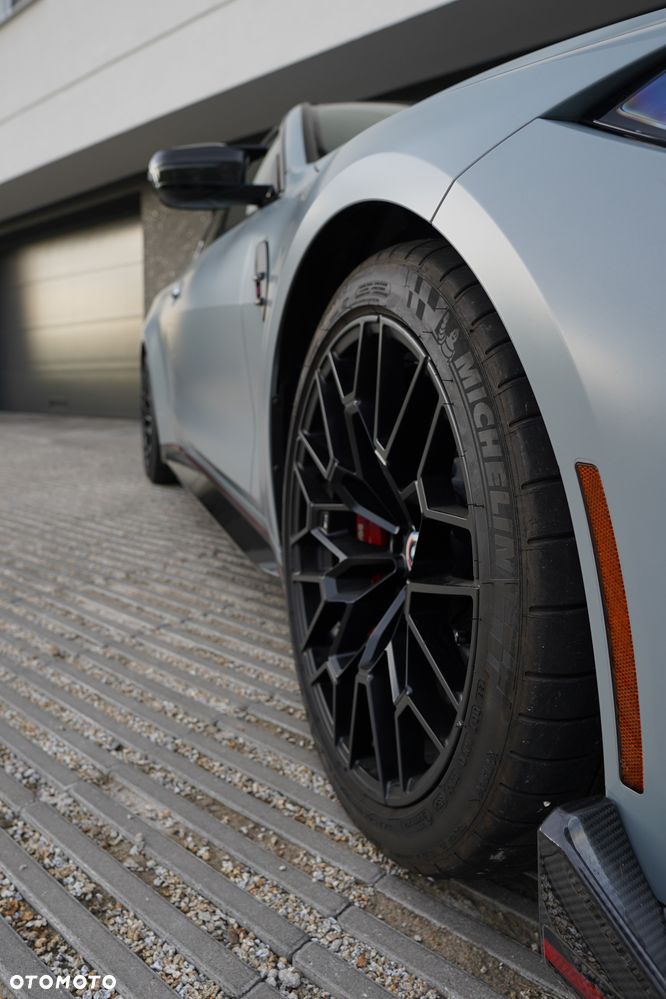BMW M4 CSL sport - 8