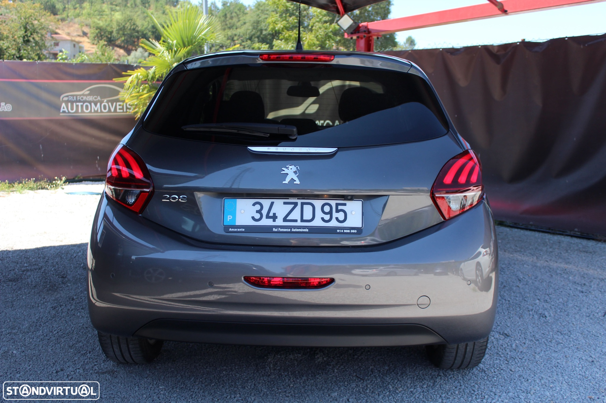 Peugeot 208 1.2 PureTech Signature - 15