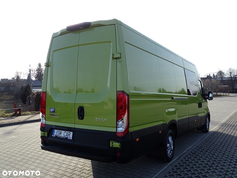 Iveco Daily L4H2 35S18 3.0 180 Brygadówka DOKA 7 Osób HAUSER UNIKAT!! JEDYNY TAKI!! JAK NOWY!! - 12
