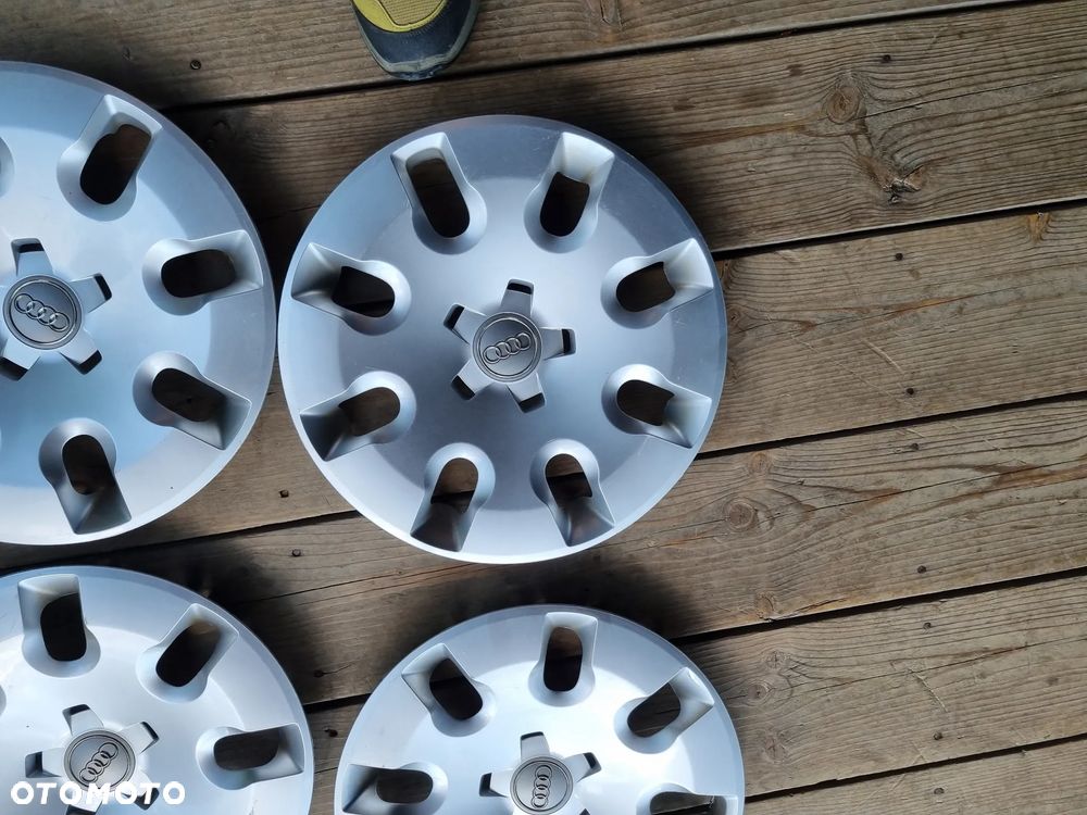 KOLPAKI 15'' AUDI A1 8X0601147 5X100 4szt. bdb stan oryginal - 3