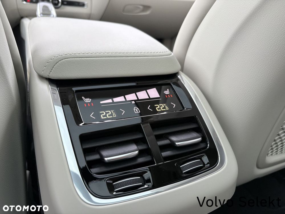 Volvo XC 60 - 25