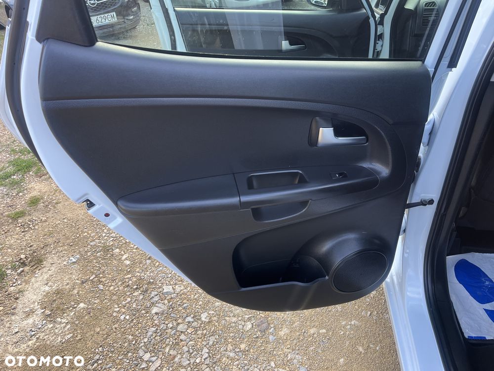 Kia Venga 1.6 CVVT Platinum Edition - 24