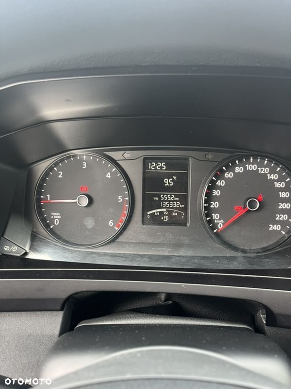 Volkswagen Transporter - 14