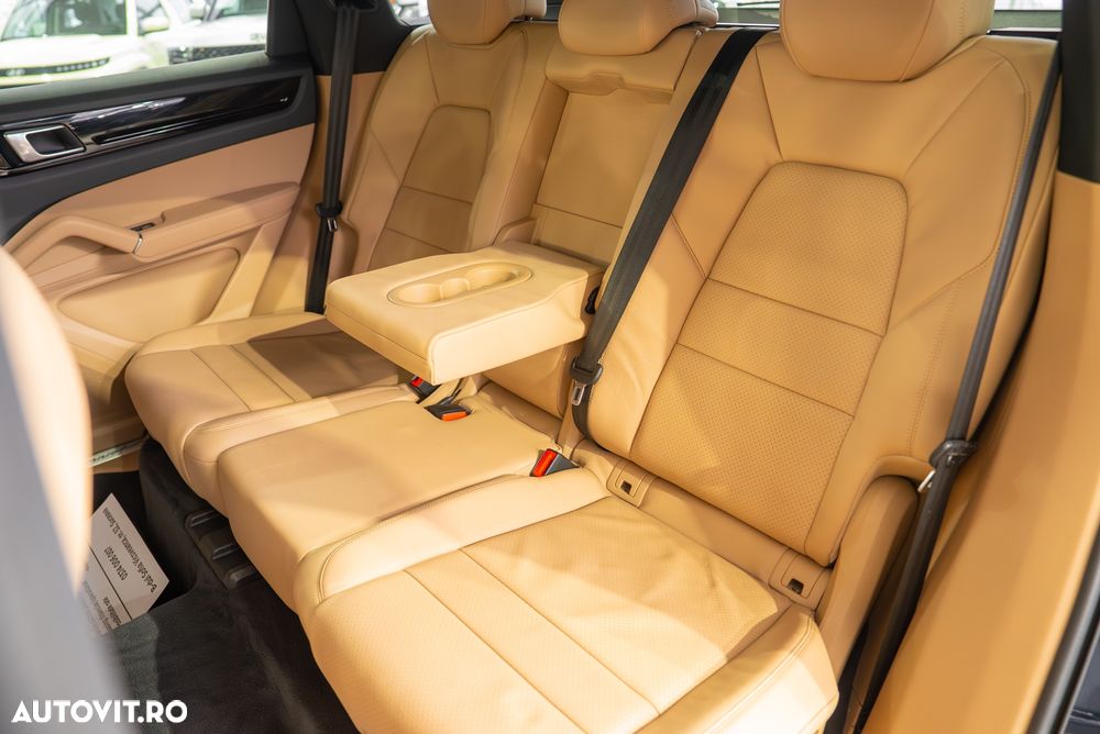 Porsche Cayenne Tiptronic S - 22