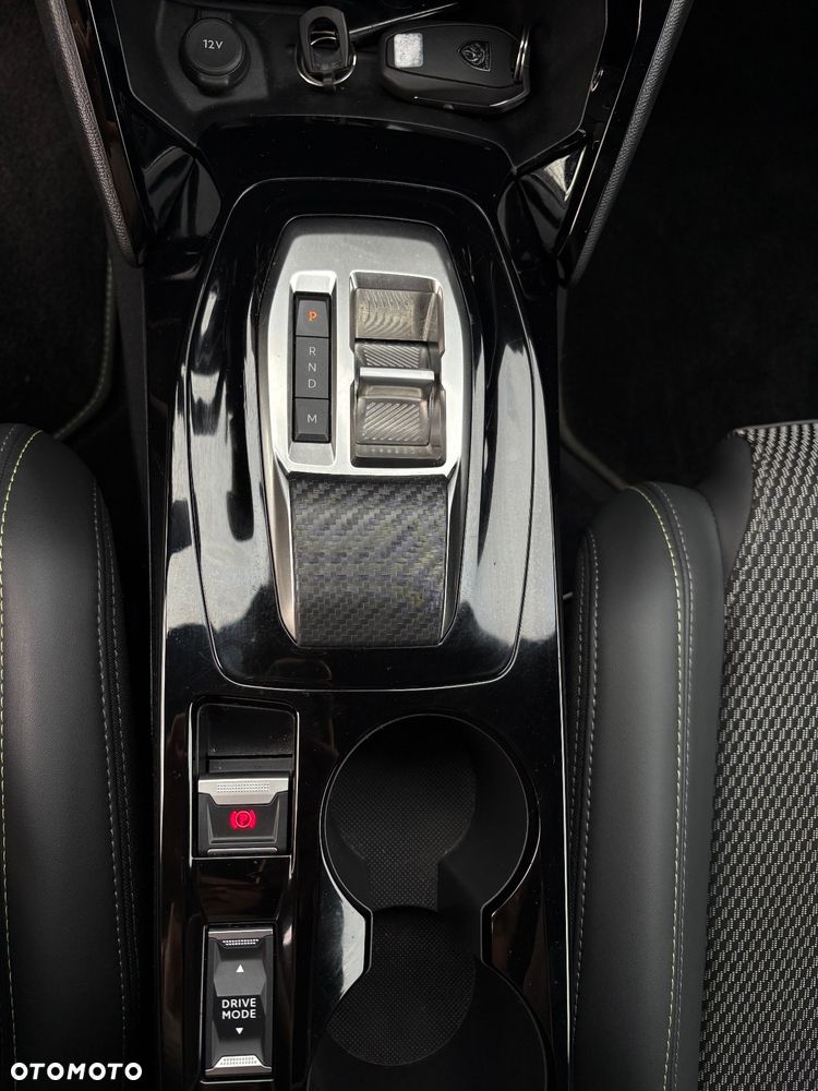 Peugeot 2008 1.2 PureTech GT S&S EAT8 - 30