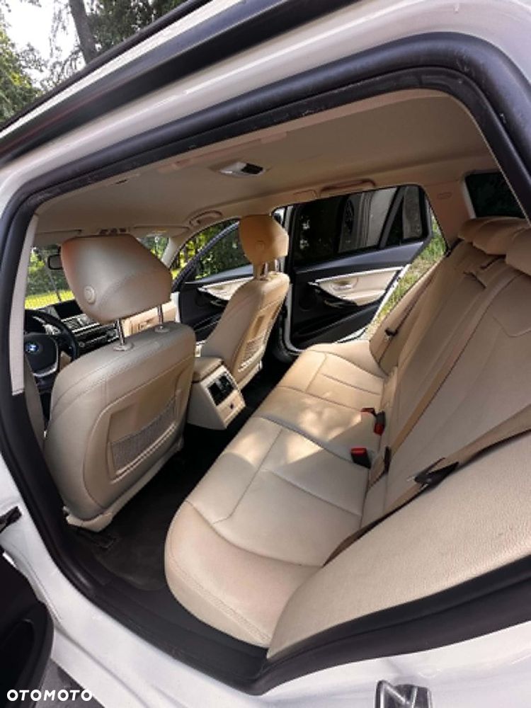 BMW Seria 3 320i Luxury Line sport - 14