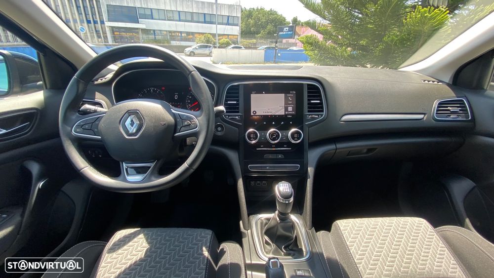 Renault Mégane Sport Tourer 1.3 TCe Limited - 24