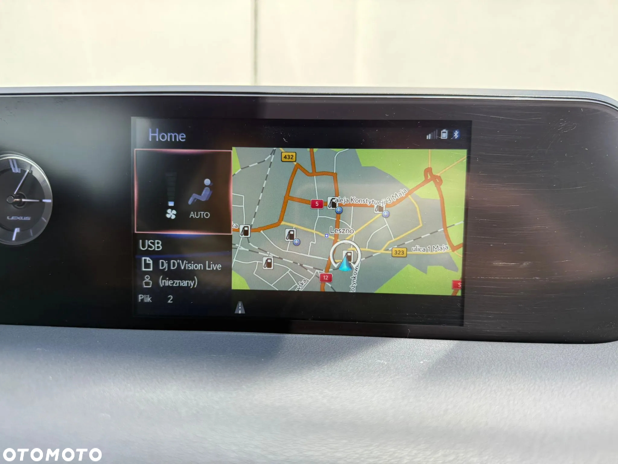 Lexus UX - 22