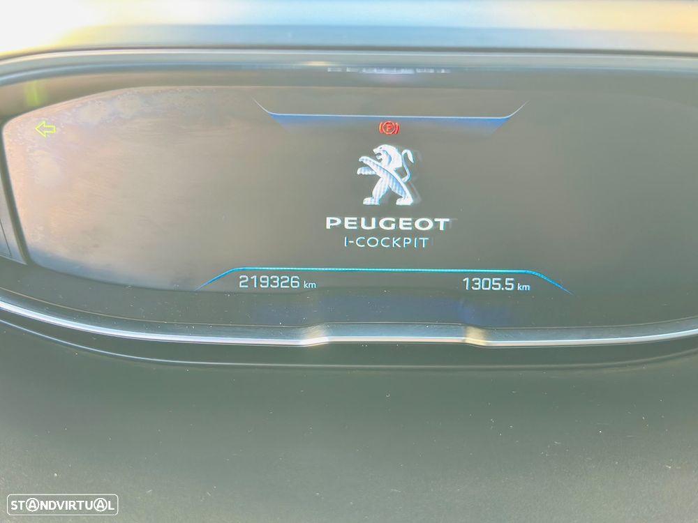 Peugeot 5008 BlueHDI 130 EAT8 Allure - 8