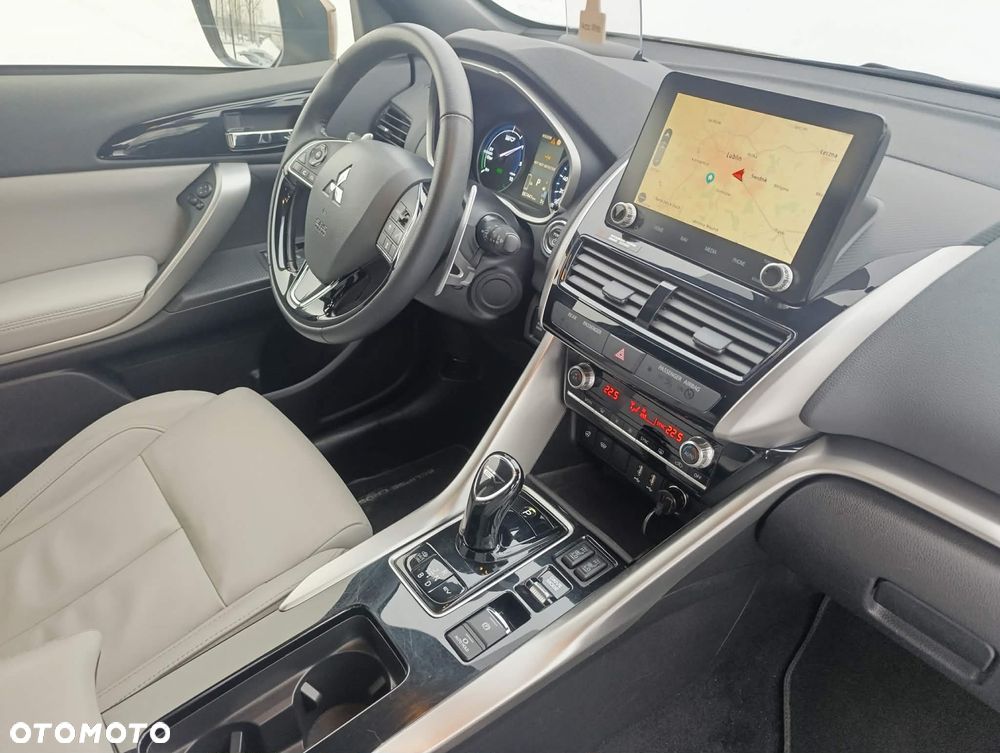 Mitsubishi Eclipse Cross 2.4 PHEV Instyle Plus - 14