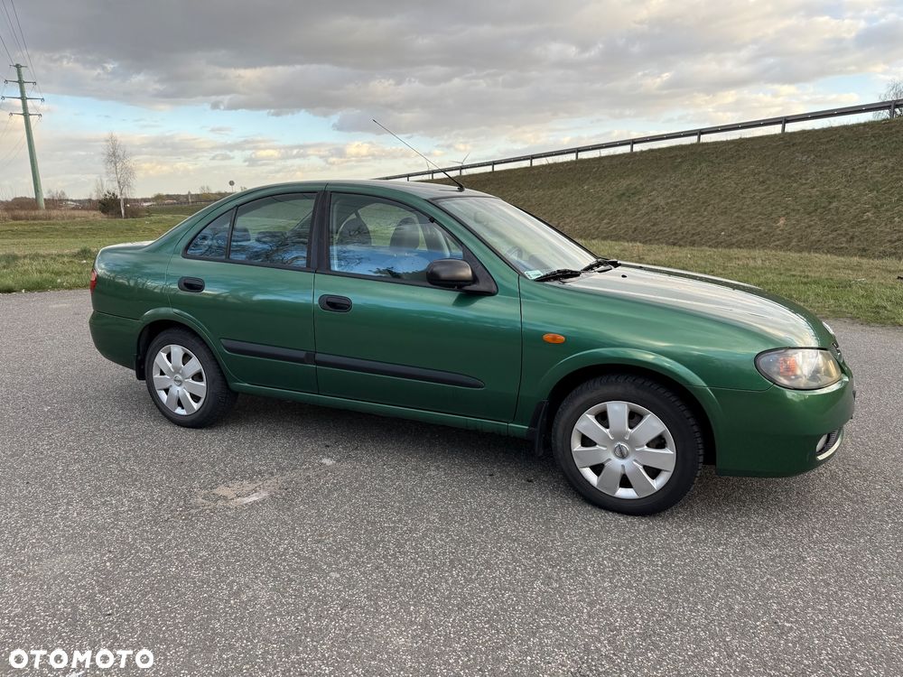 Nissan Almera - 3