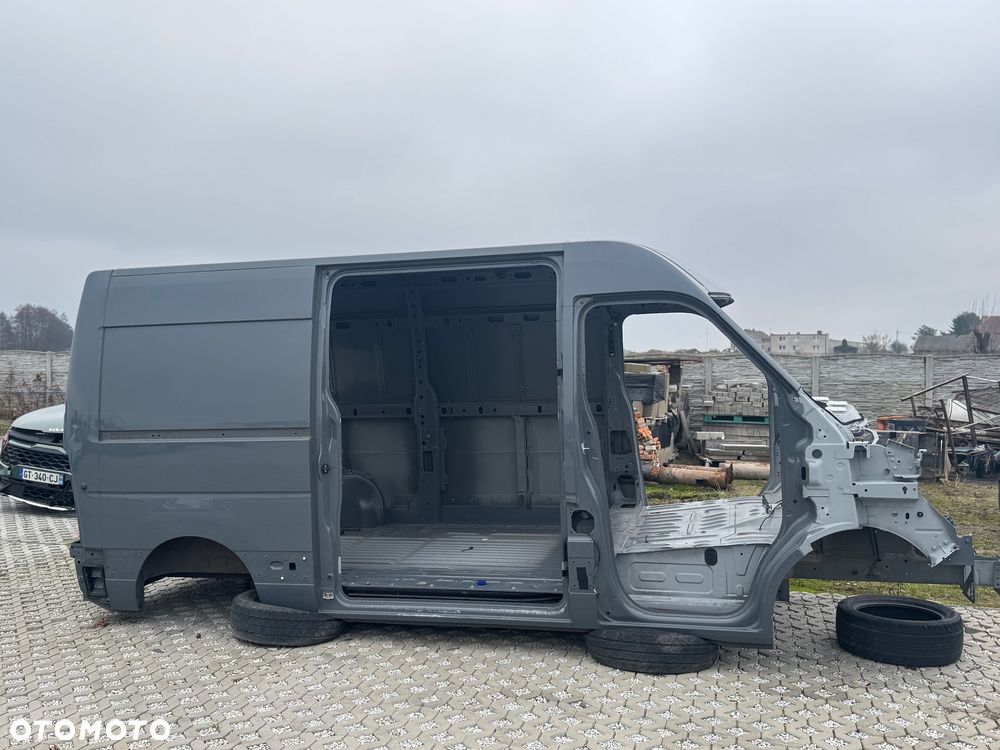 Karoseria Renault Master - 4