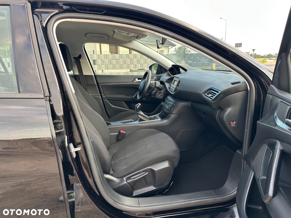 Peugeot 308 - 18