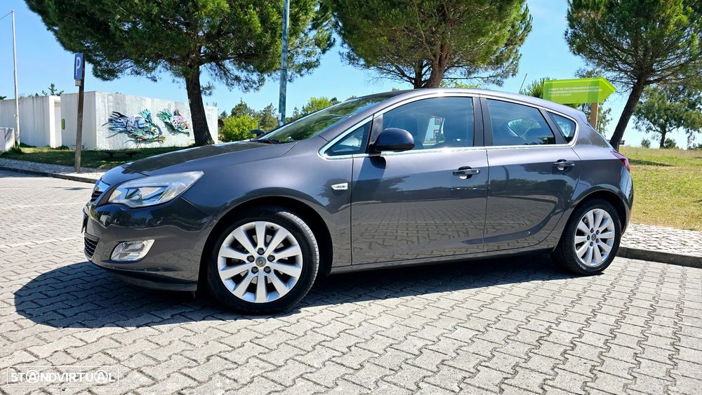 Opel Astra 1.7 CDTI Cosmo - 10