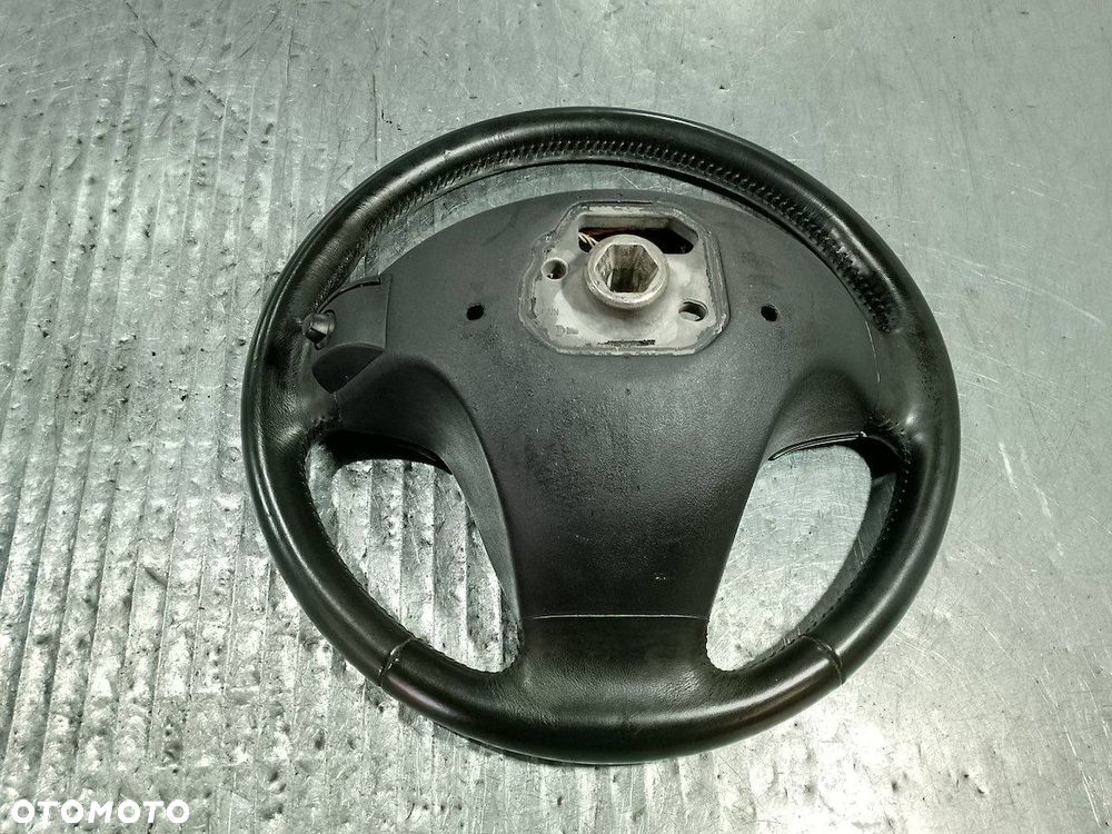 KIEROWNICA Z PODUSZKĄ VOLVO C30 ( 06-12 ) 55150060  55150001 30778758 - 3