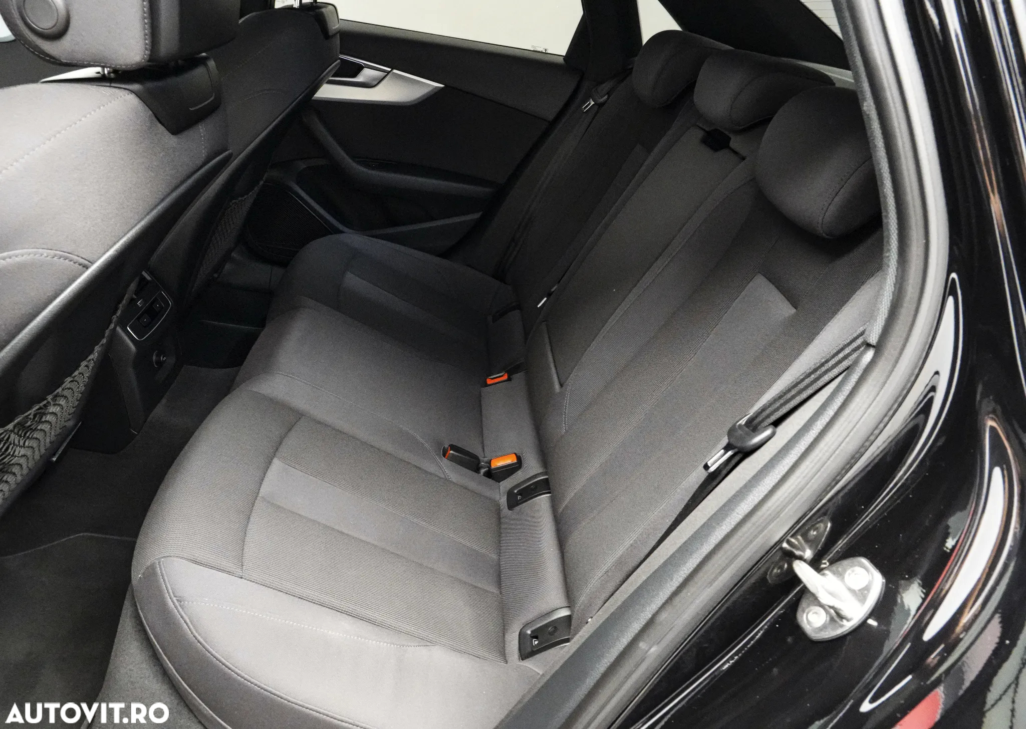 Audi A4 40 TDI quattro S tronic MHEV Advanced - 13