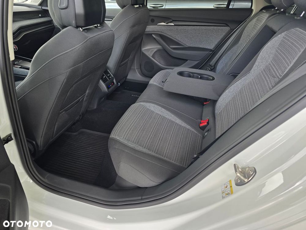Skoda Superb 1.5 TSI Plug-in Hybrid Edition 130 DSG - 12