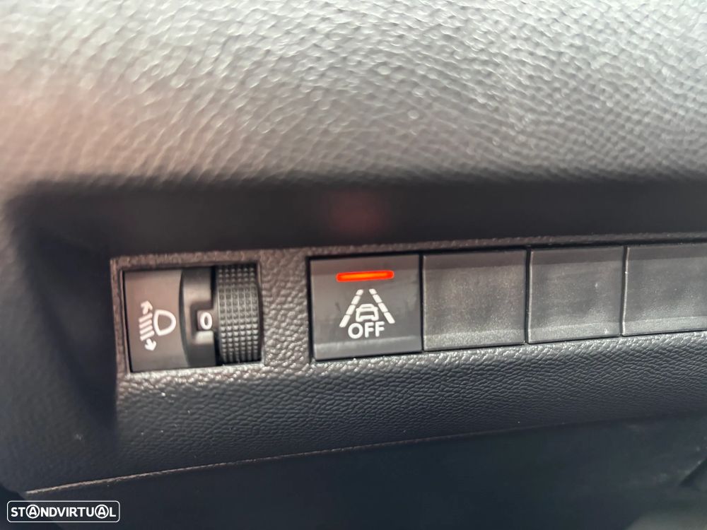 Peugeot 208 1.2 PureTech Active Pack - 14