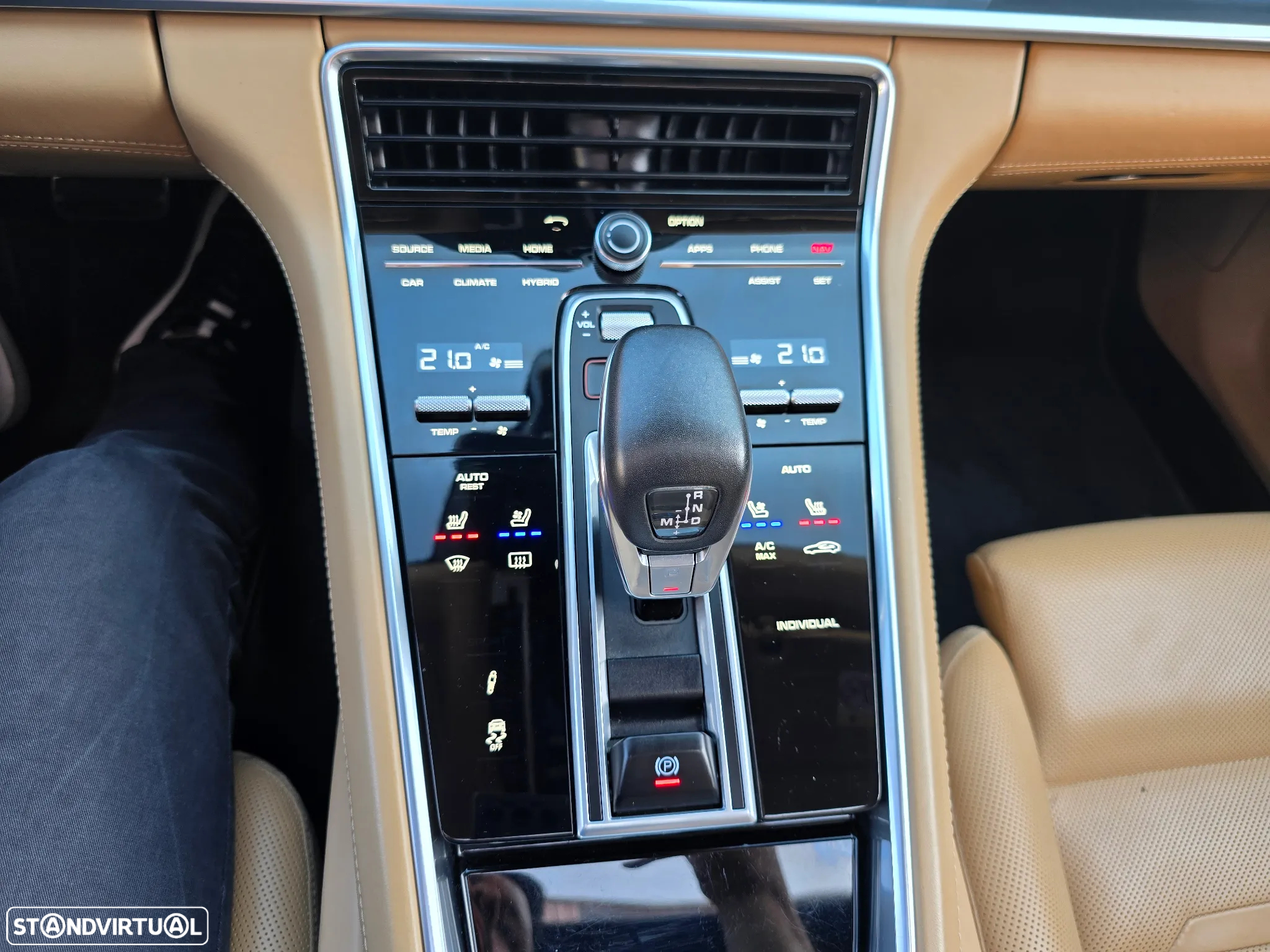 Porsche Panamera Sport Turismo 4 E-Hybrid - 27